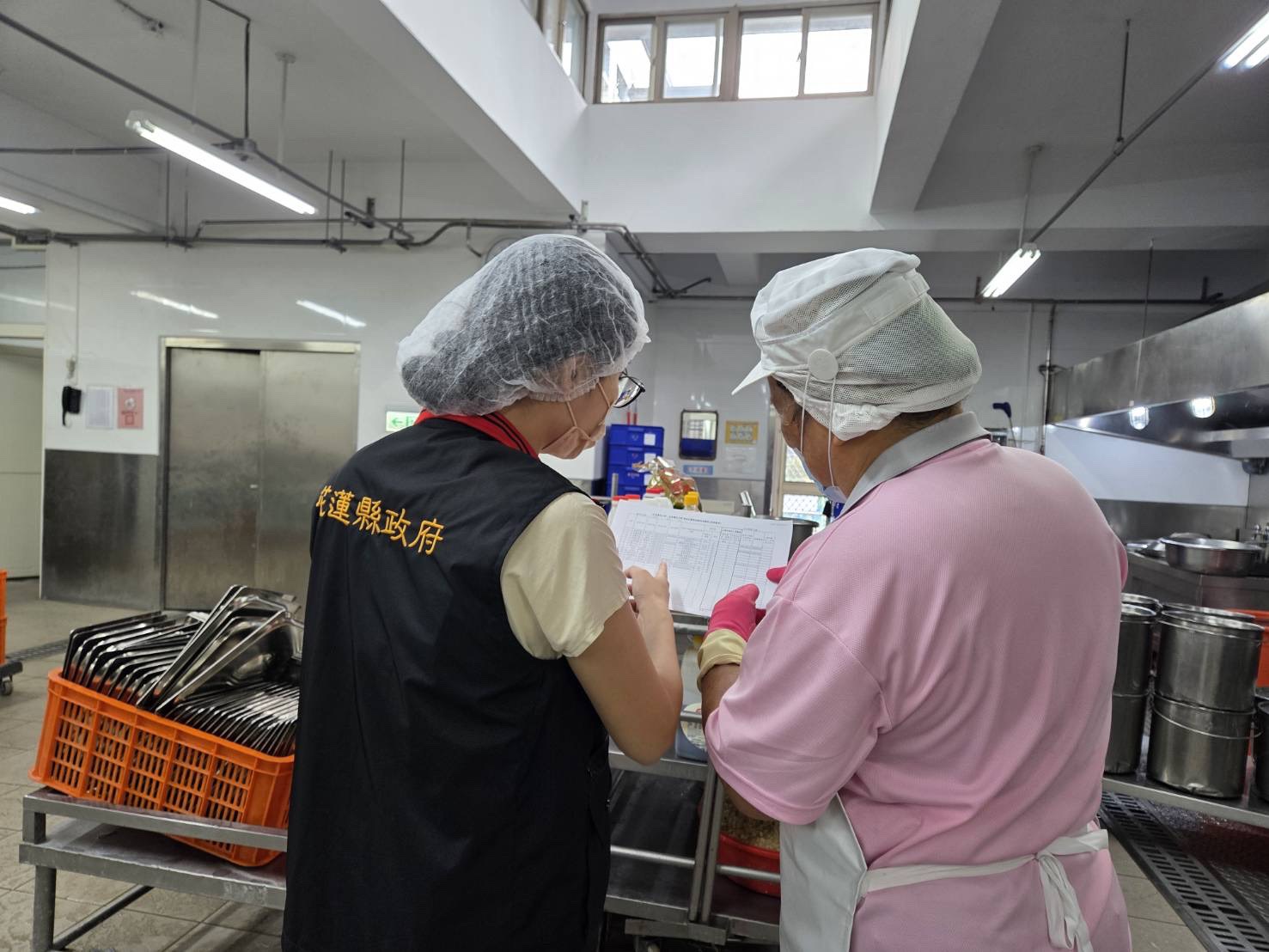 花蓮25校廚房稽查   均未使用豬肉    花蓮25校廚房稽查   均未使用豬肉