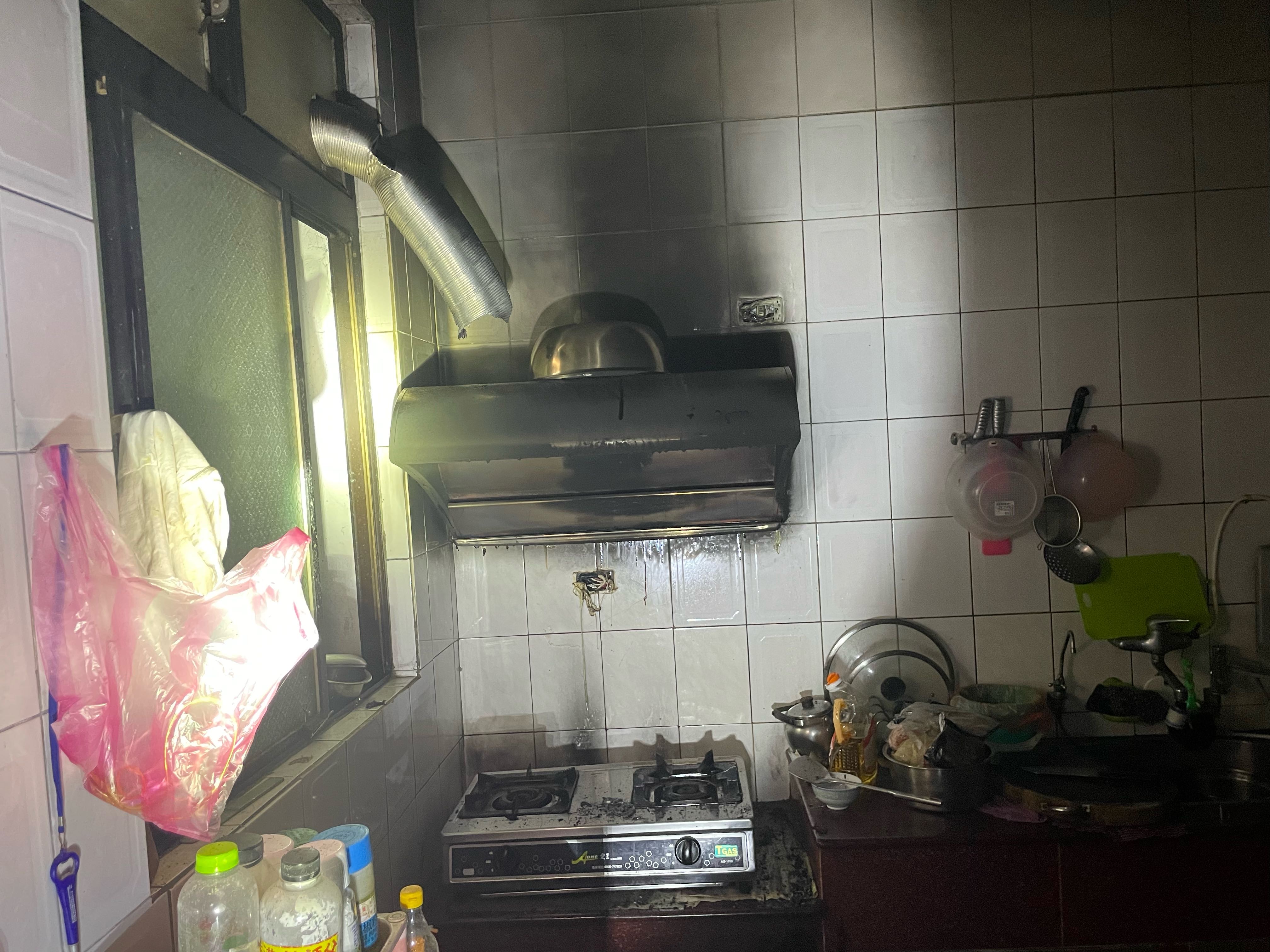 煮食疏忽釀火警 消防局籲選用安全爐具 落實「人離火熄」 加裝住警器 煮食疏忽釀火警 消防局籲選用安全爐具 落實「人離火熄」 加裝住警器