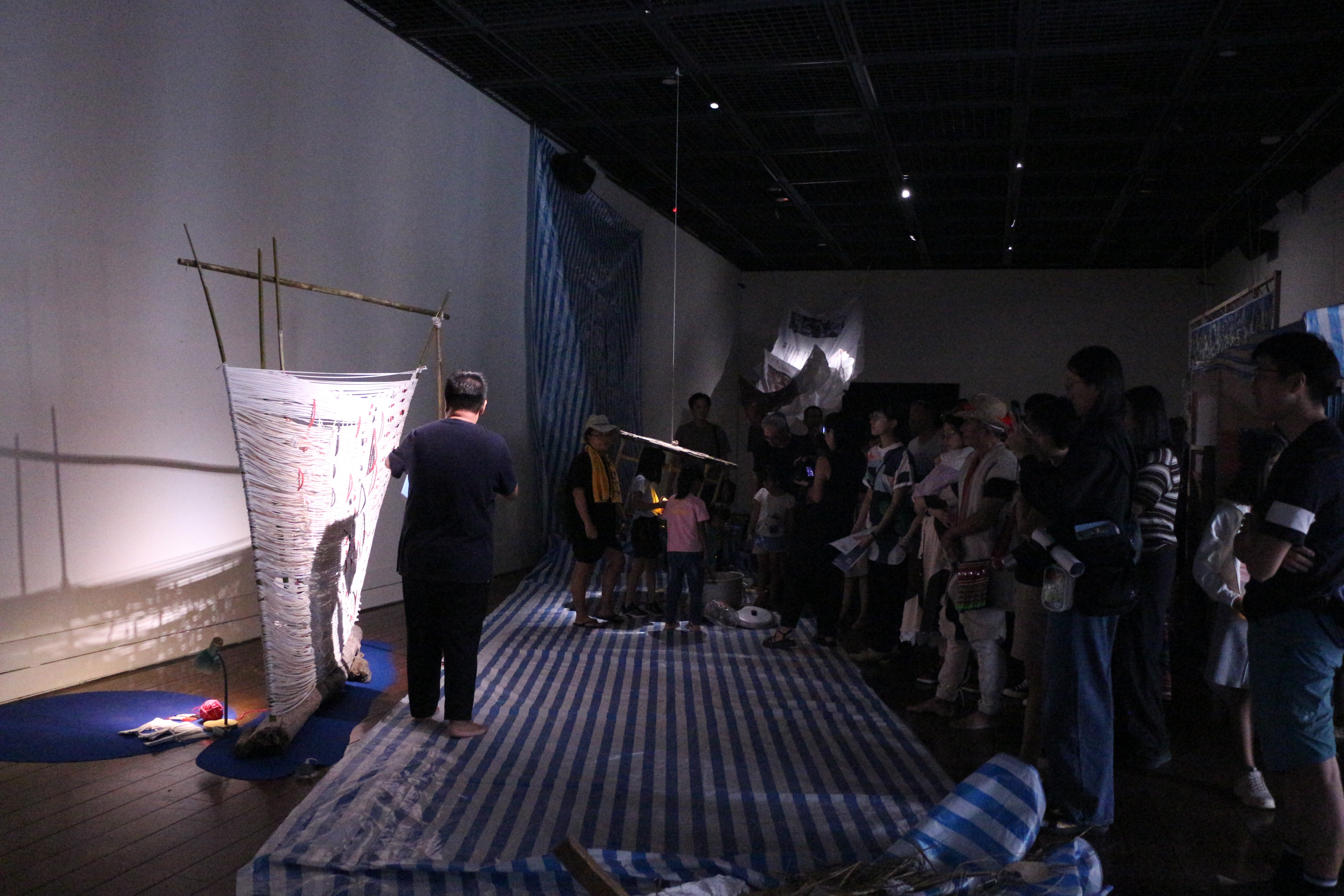 「丟掉頭腦，去海邊 Forget Your Tangal」特展    11月8日至12月7日美術館展出