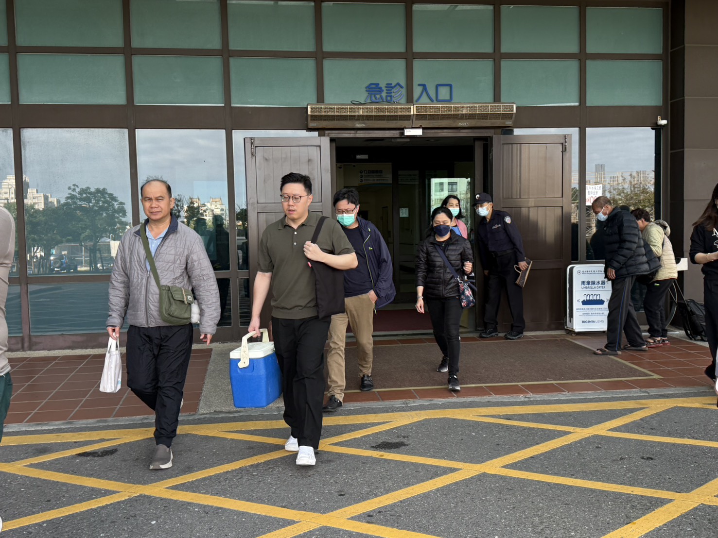 分秒必爭　宜警、國道警警車跨區接力開道護送成功完成腦死器捐任務成就生命大愛