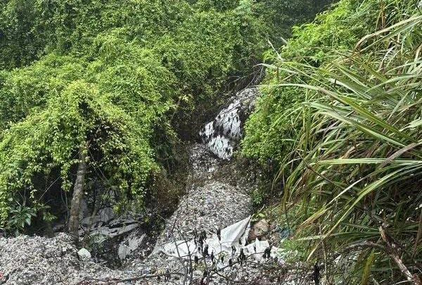 冬山鄉山坡遭倒大量廢棄物　宜檢：依法嚴懲不法
