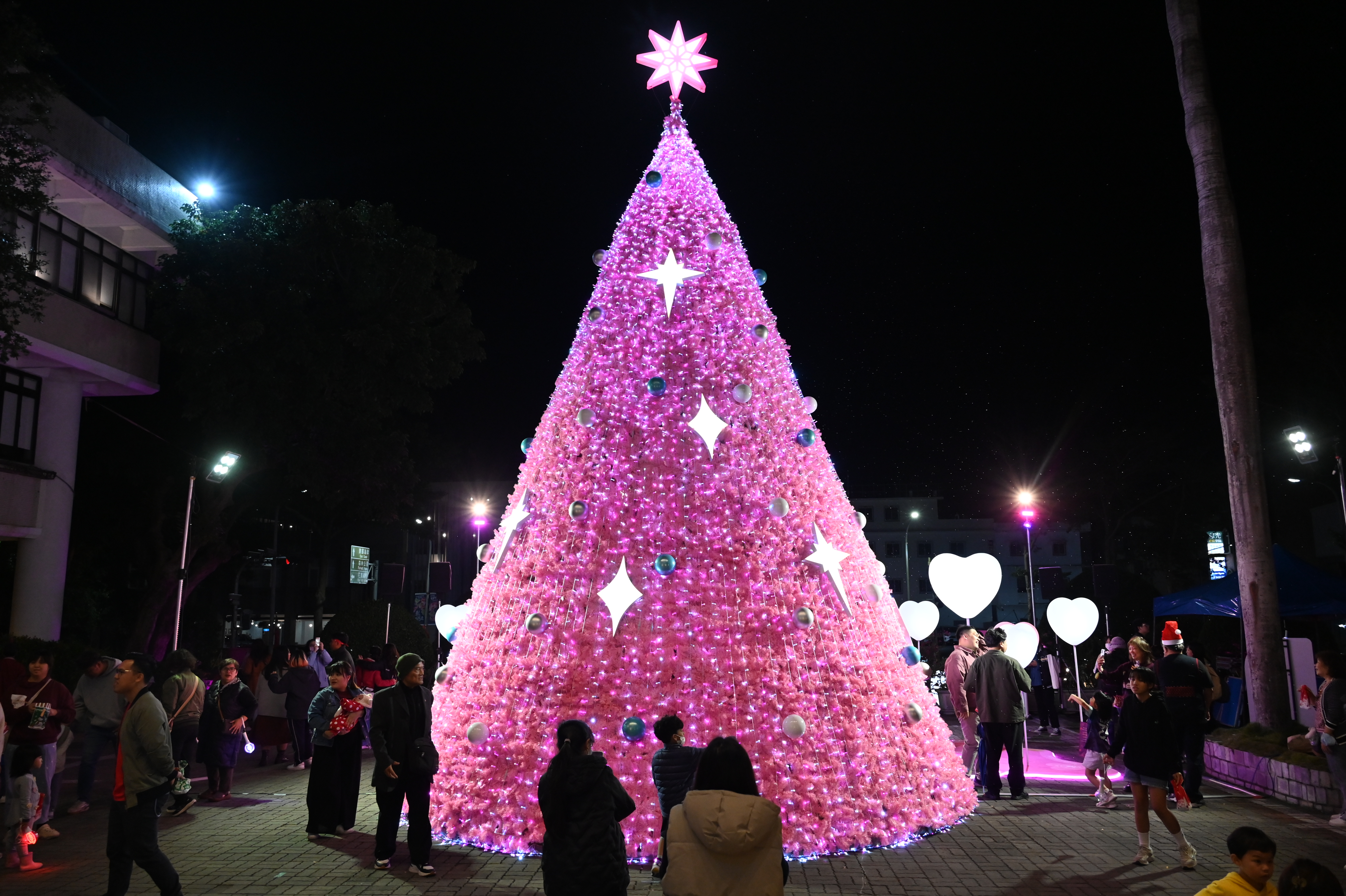 2025縣府聖誕樹點燈    一起傳遞愛與希望    歡迎來臺東慶聖誕及跨年