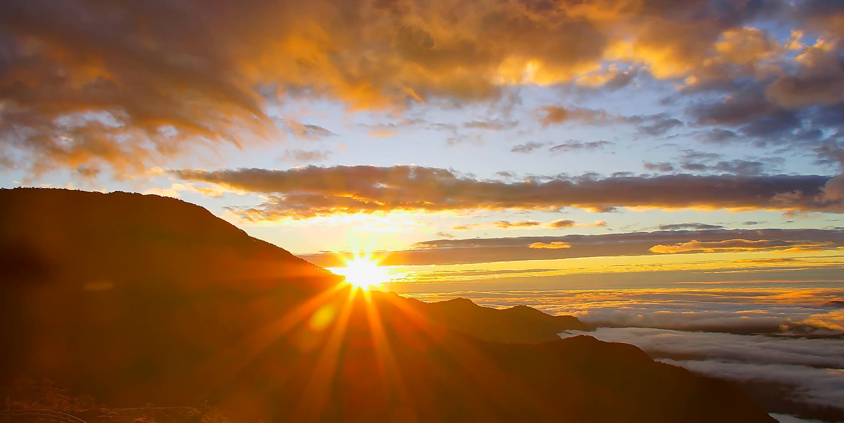 臺東5組4K鏡頭君直播    陪民眾迎接2026跨年及第一道曙光