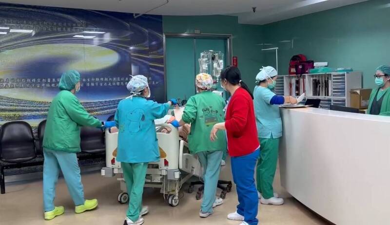 宜蘭婦人腦死捐7器官　警車北送3醫院移植遺愛人