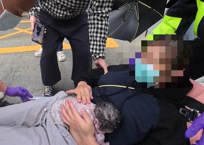 孕婦急產　宜蘭消防順利接生護母子平安