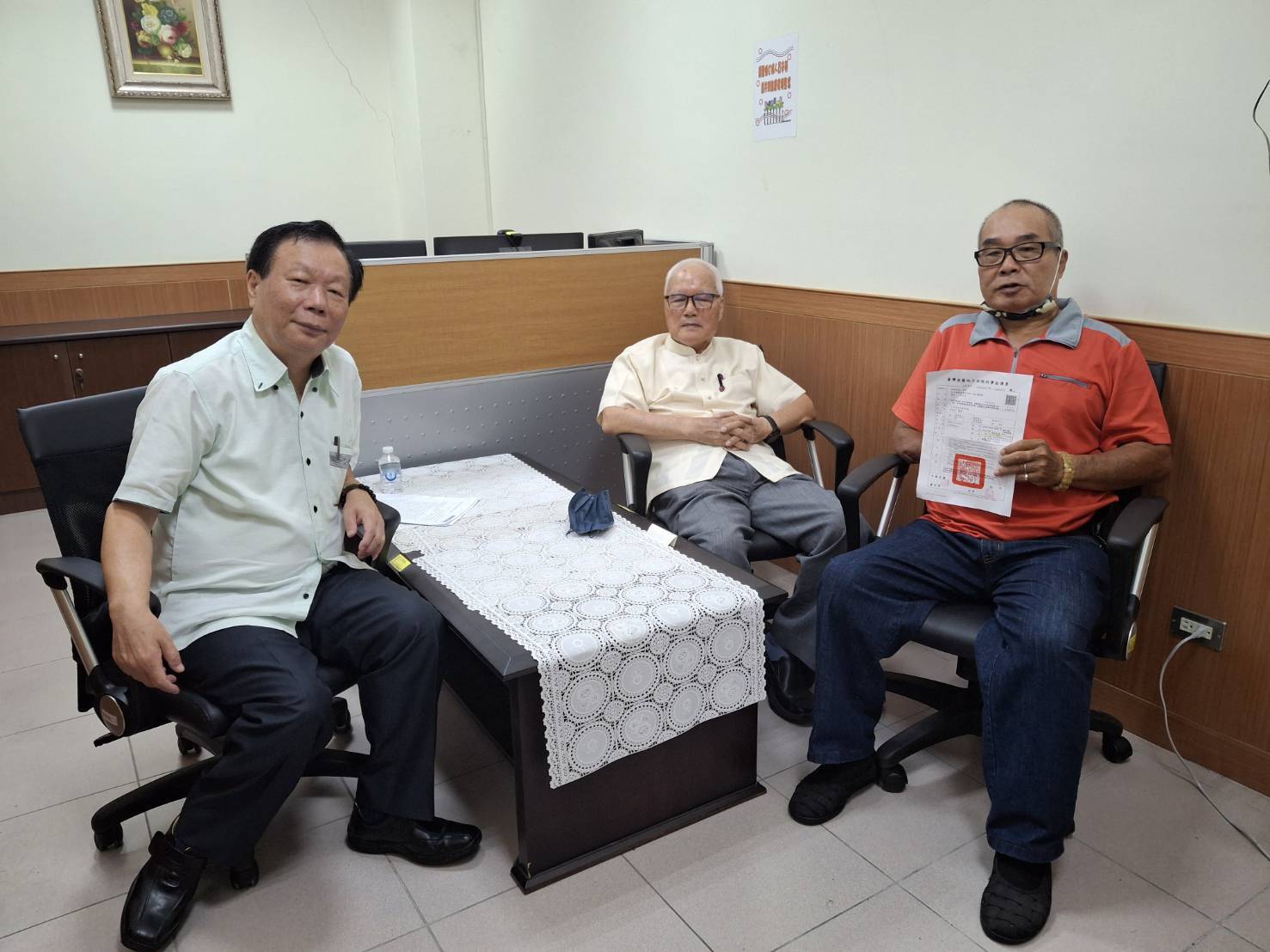 陳金麟與大家分享　互毆受傷請求50萬元慰藉金、右手截肢無手掌豈能持柴刀？