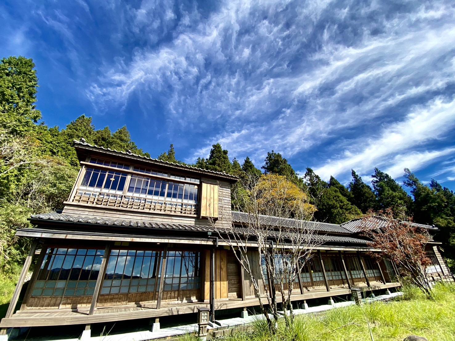 宜蘭海拔最高鎮安宮神櫃發現巨型檜木棟札　太平山建築群「身分證」重見天日