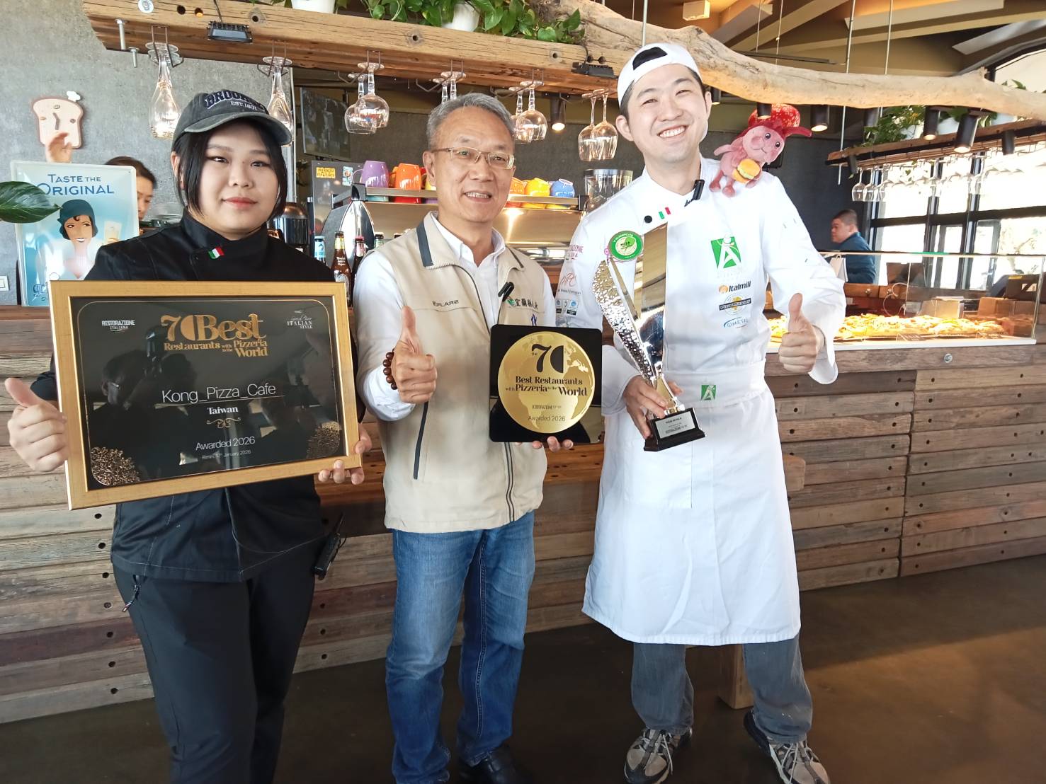 宜蘭在地品牌「空ㄟ咖啡」團隊　榮獲「全球70大披薩店」殊榮