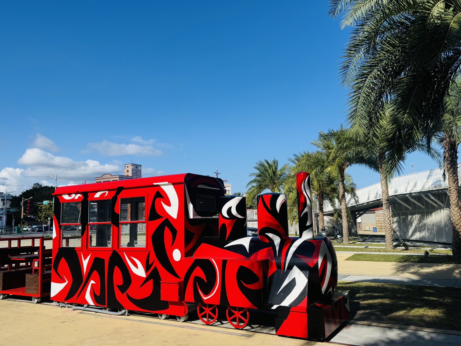 優席夫「夢想列車」駛進舊電廠  原夢館 20 天快閃