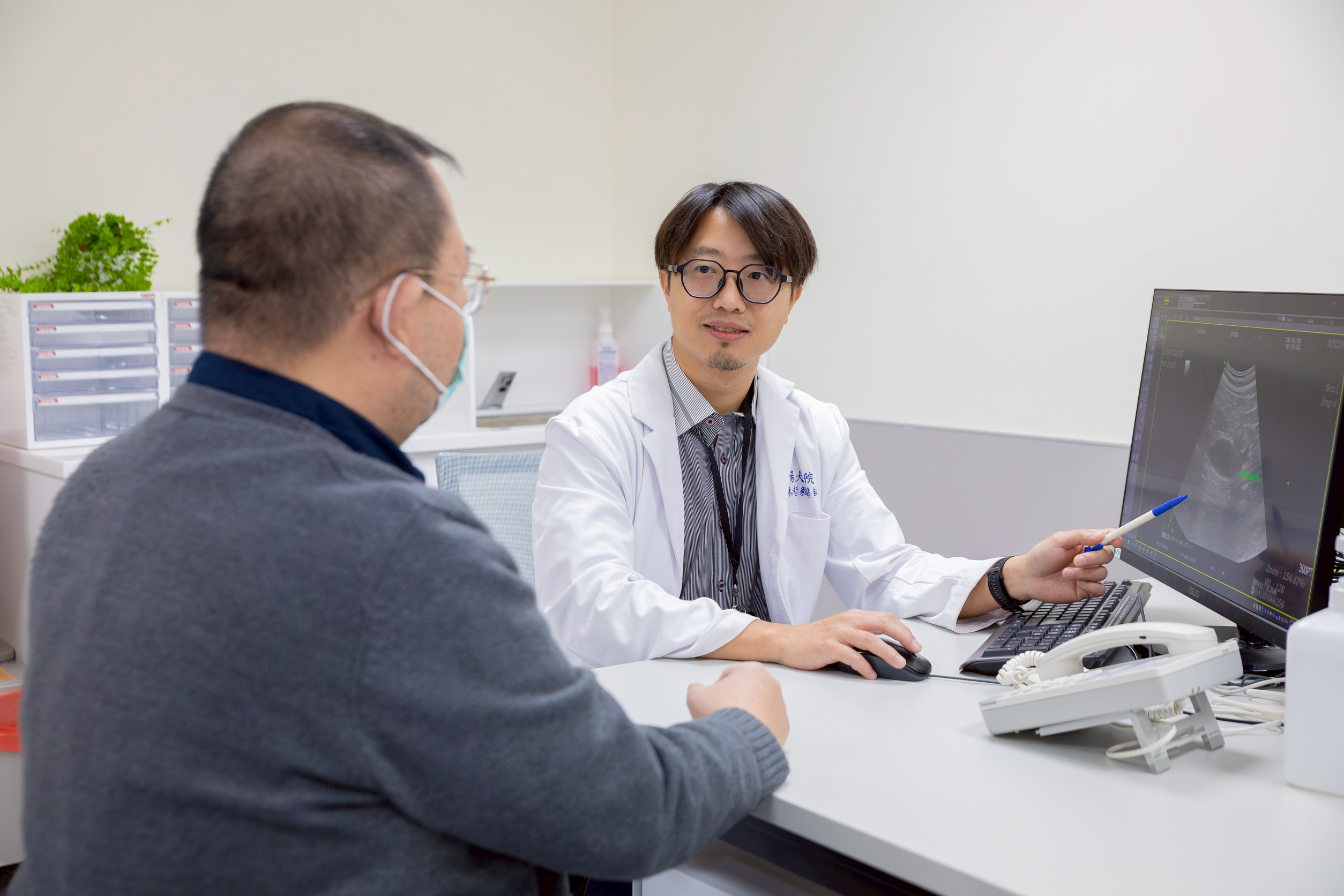 洗腎不代表人生停擺 40歲上班族靠「腹膜透析」保住工作與尊嚴 洗腎不代表人生停擺 40歲上班族靠「腹膜透析」保住工作與尊嚴