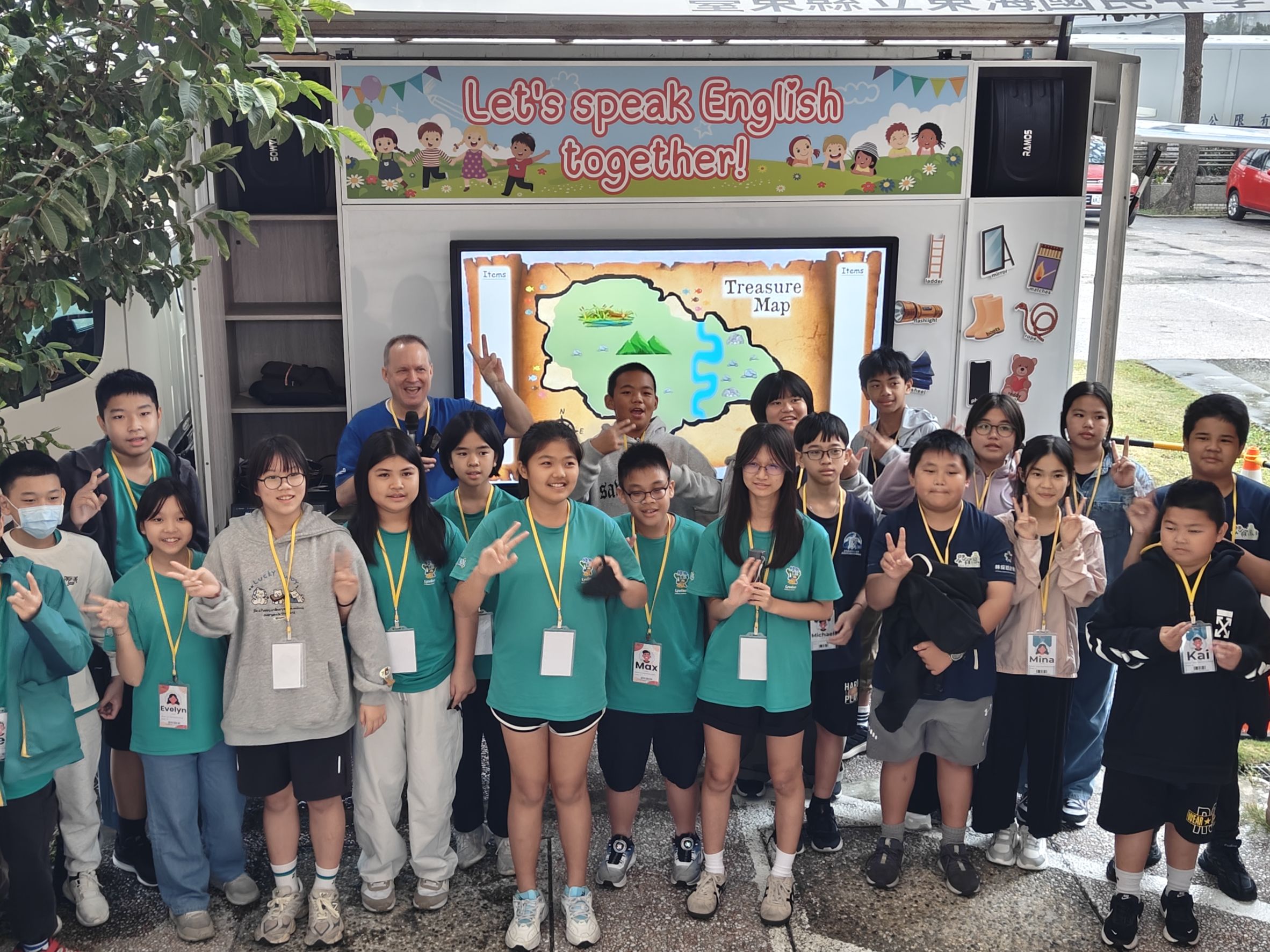 跨越18海哩  相遇臺東    英語行動列車 綠島學生開啟學習新體驗