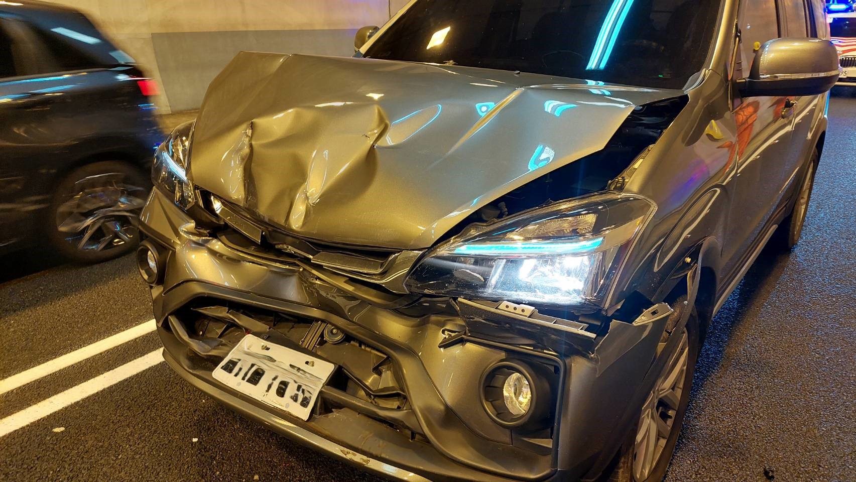 48歲男子酒後開車上路　雪山隧道內追撞前車3車撞成一團