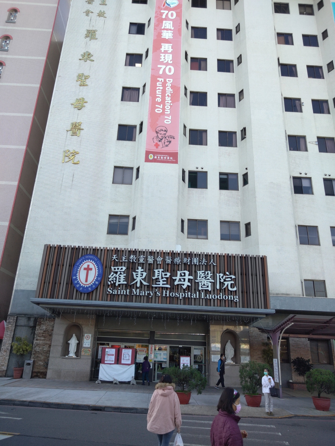 49歲男子肚子裡竟藏一顆4公斤巨大腫瘤　醫揭5大警訊快就醫