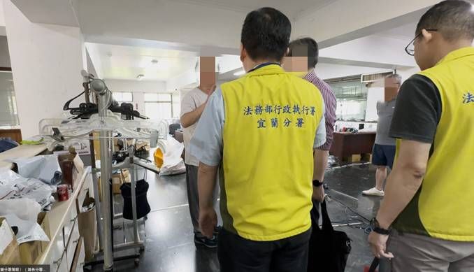老牌成衣廠強制點交男稱買下設備　遭識破被「請出去」