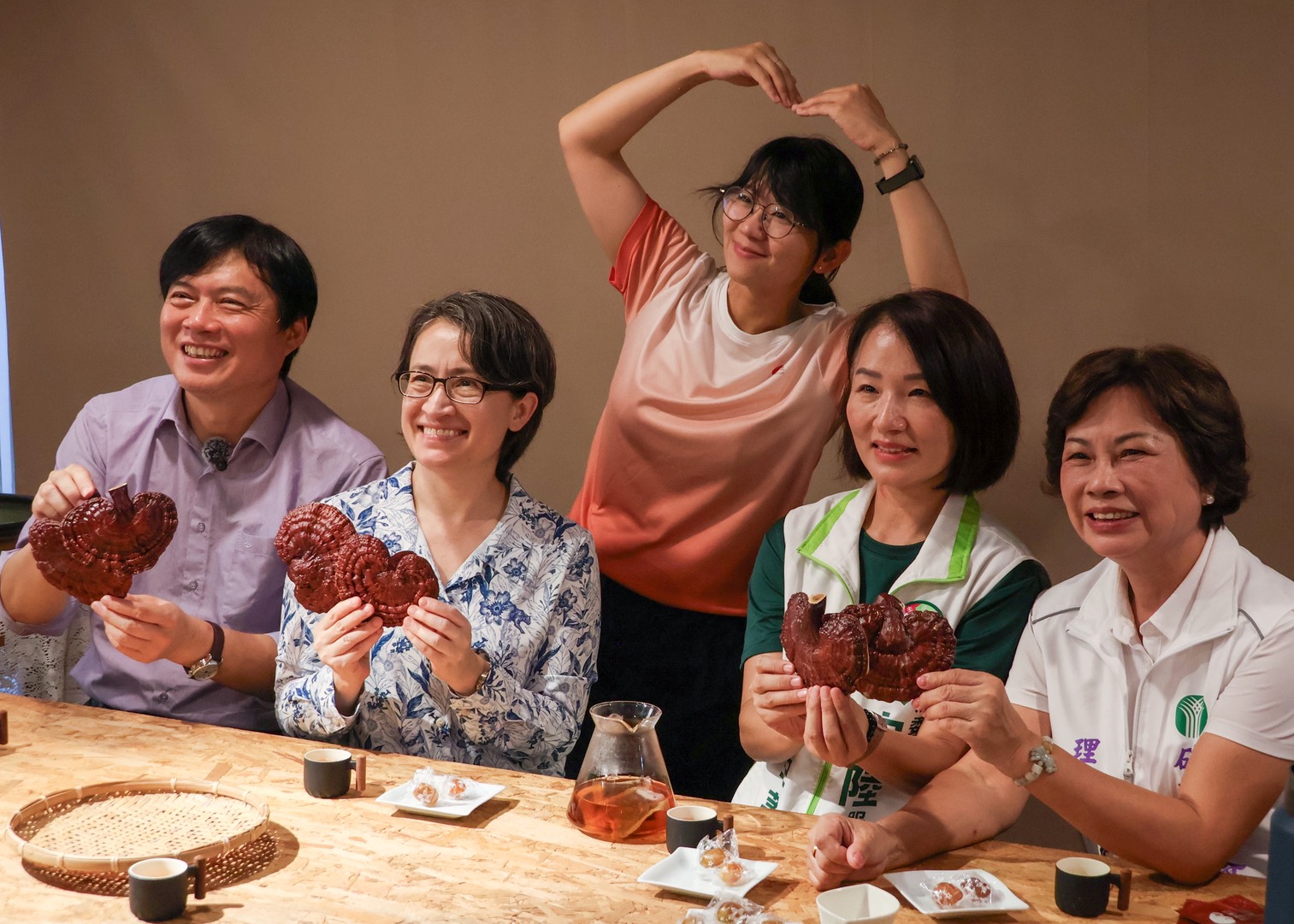 林國漳陪同副總統蕭美琴走訪礁溪與百年酒廠