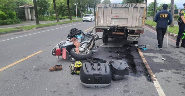 宜蘭3起車禍　雙載紅牌重機車追撞小貨車、國5駕駛墜地尋獲身亡、踏墊卡油門失控衝進早餐店釀2死1傷