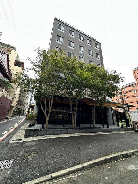 宜蘭分署雙十連假前　拍賣員山透天、礁溪套房、阿法油電車