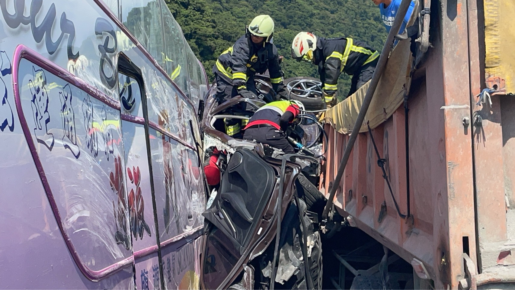 蘇花改連環撞大車禍　5人送醫70歲老翁傷重不治