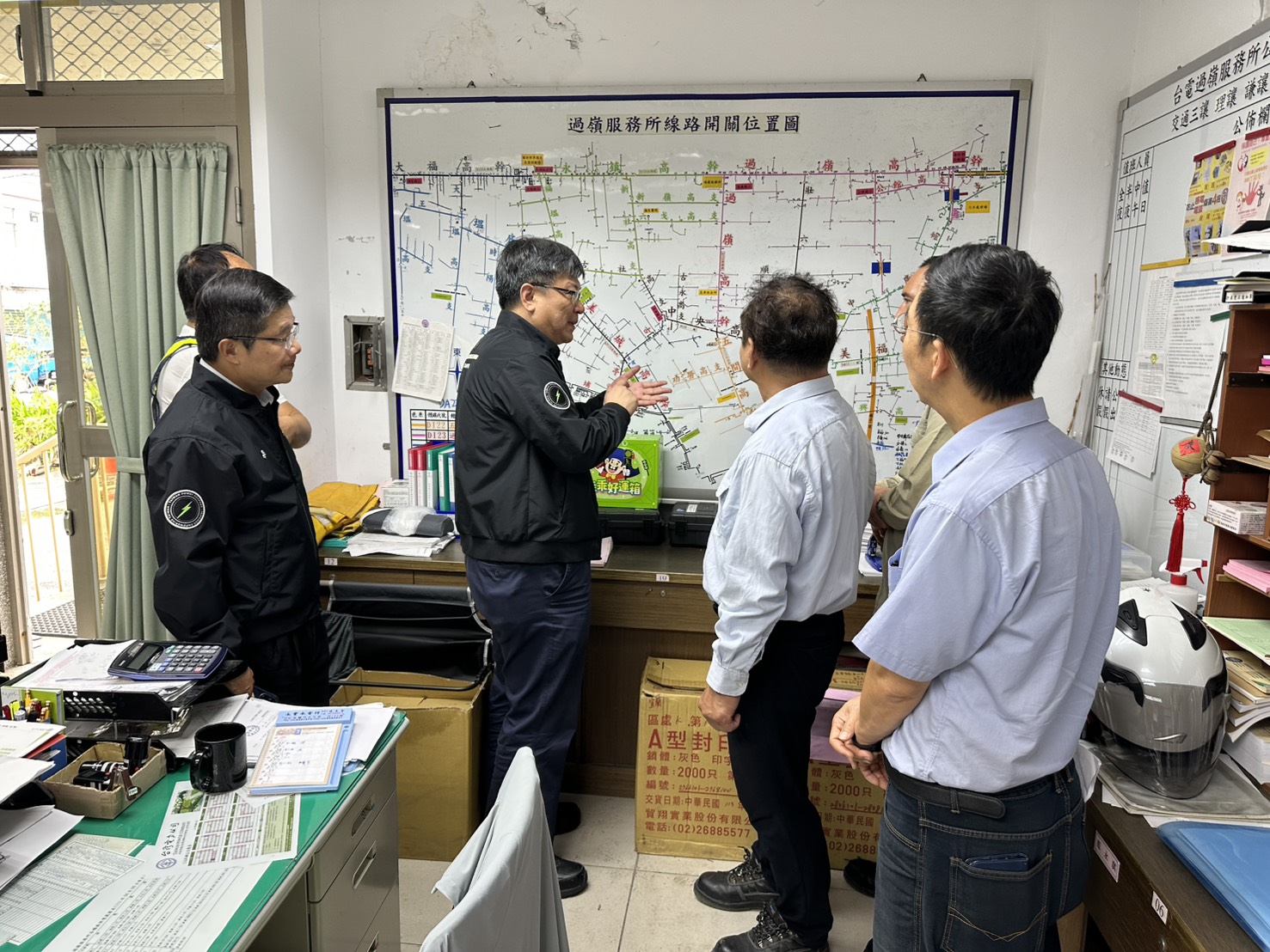 薔琵颱風重創台電宜蘭供電　董事長赴現場關心搶修進度